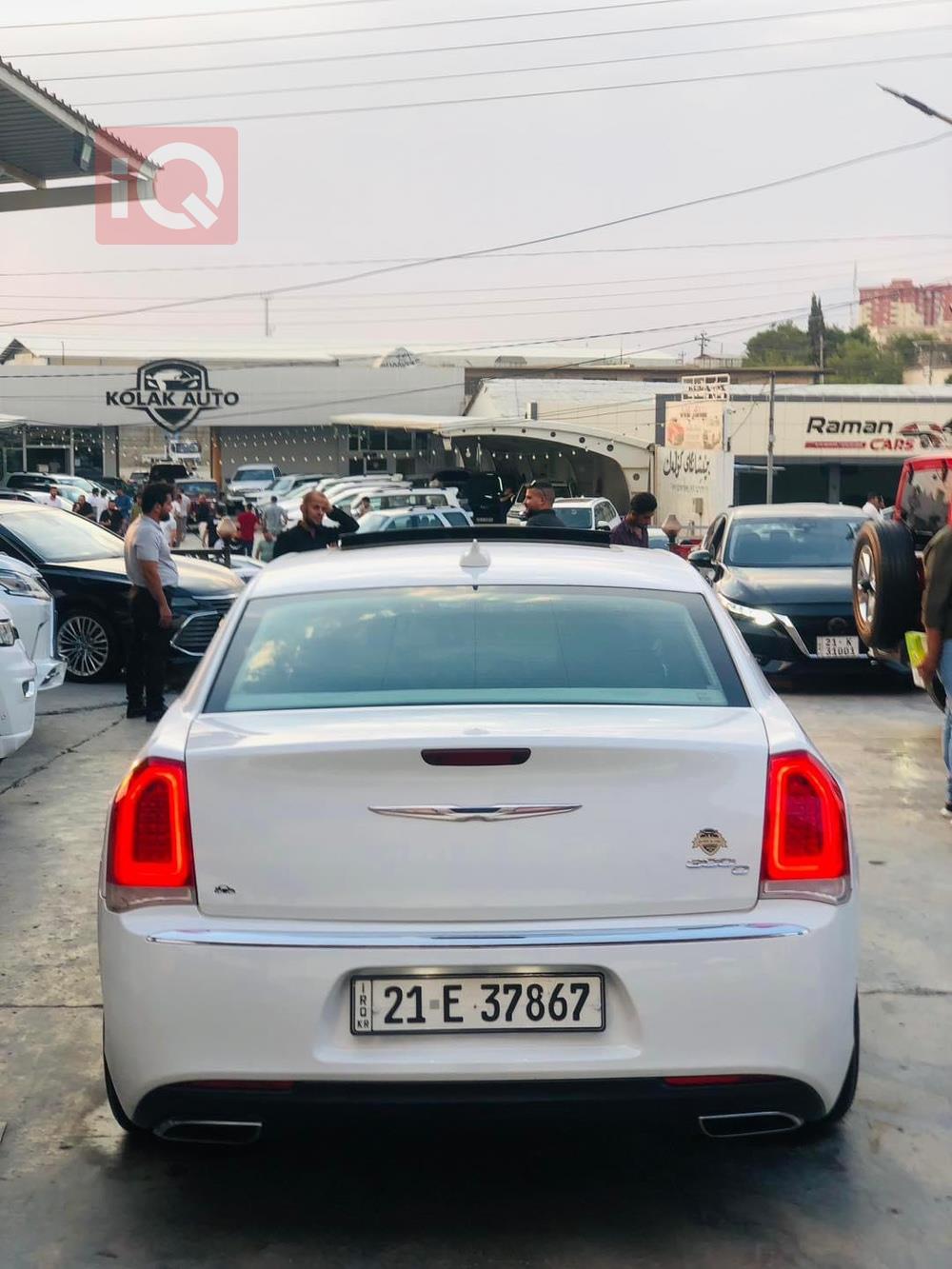 كرايسلر 300